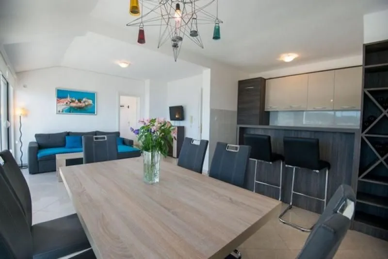 Sale, two bedroom apartment, 69m², Centar, Budva