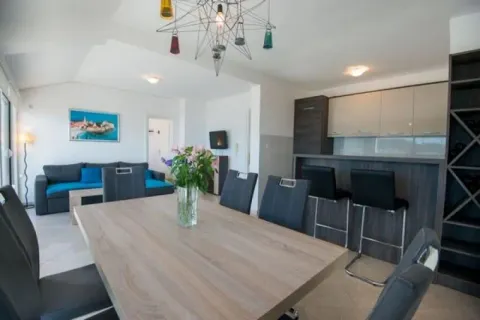 Sale, two bedroom apartment, 69m², Centar, Budva - image 4