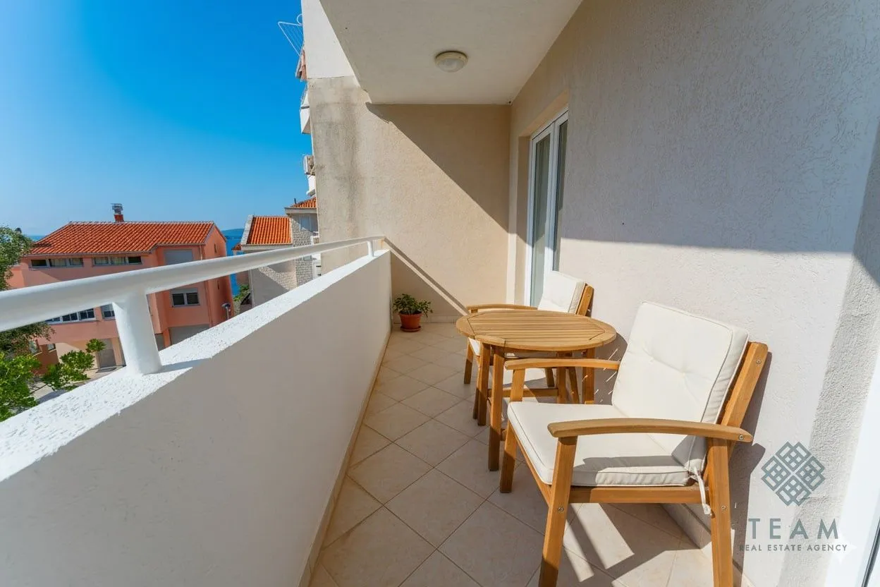 Prodaja, dvosoban stan, 68m², Pržno, Budva