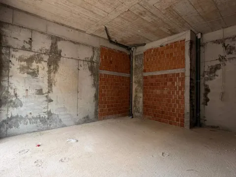 Sale, office space, 42m², New City, Podgorica - image 3