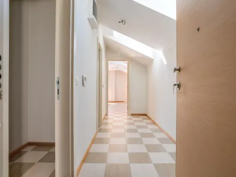 Prodaja, stan, 120m², Kotor, Crna Gora - image 15