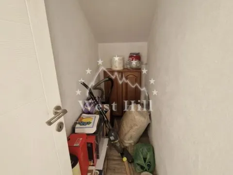 Sale, house, 270m², Bar, Crna Gora - image 17