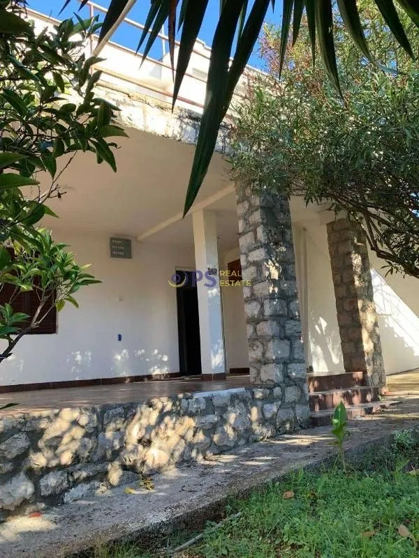 Sale, house, 182m², Bar, Crna Gora