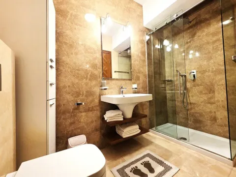 Rent, apartment, 76m², Centar, Podgorica - image 12