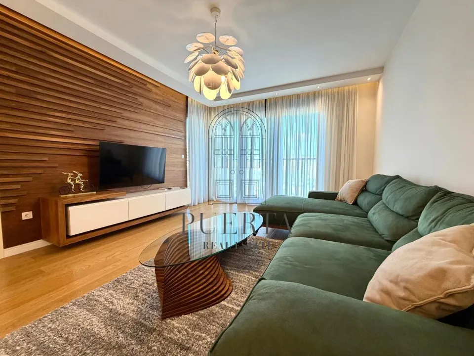Rent, one bedroom apartment, 57m², Kod Capital Plaze, Podgorica