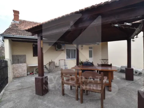 Prodaja, kuća, 241m², Konik, Podgorica - image 6