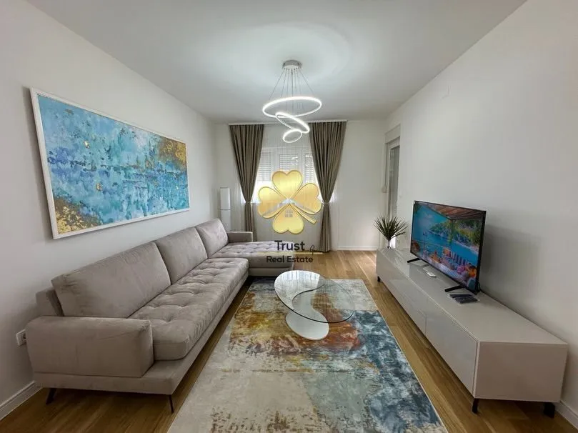 Rent, two bedroom apartment, 69m², Central Point, Podgorica