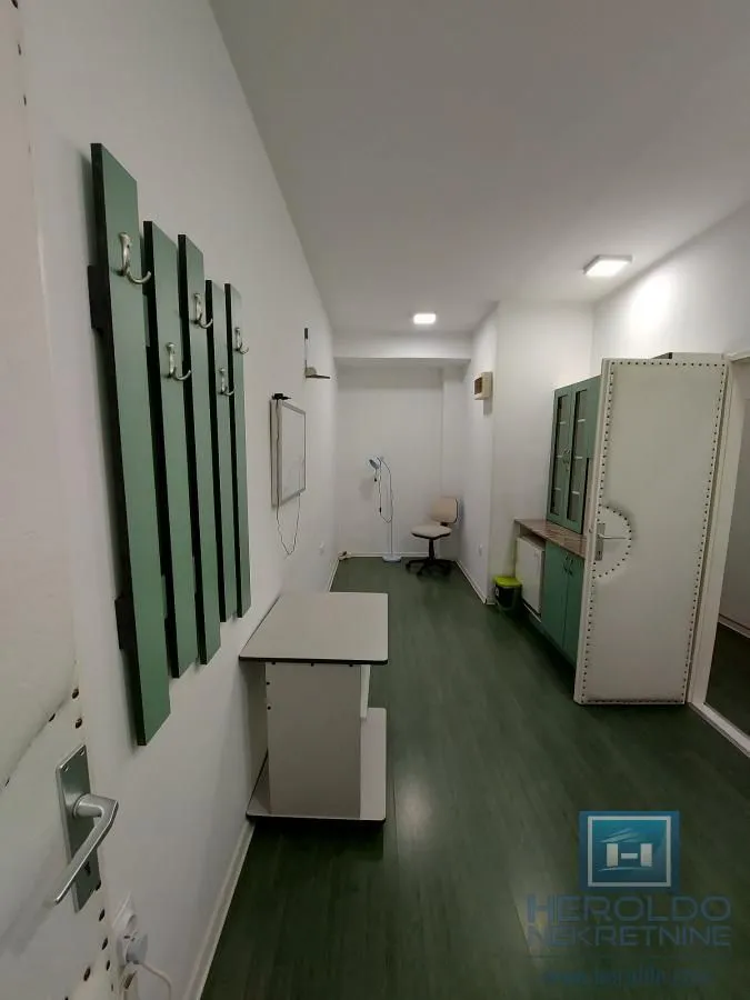Rent, office space, 54m², Centar, Jagodina
