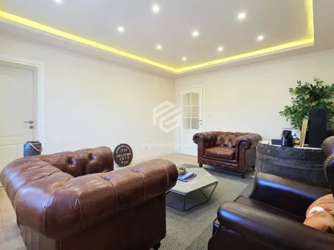 Izdavanje, trosoban stan, 120m², Konik, Podgorica - image 9