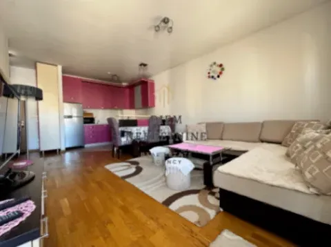 Izdavanje, jednosoban stan, 50m², City Kvart, Podgorica - image 4