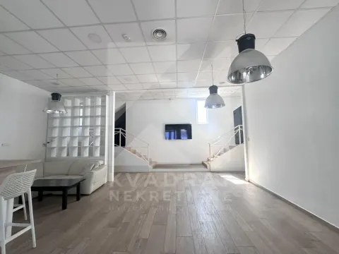 Rent, office space, 1850m², Zabjelo, Podgorica - image 26