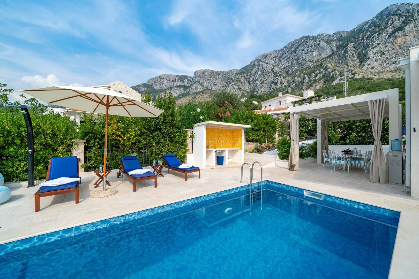 Sale, house, 126m², Blizikuće, Budva