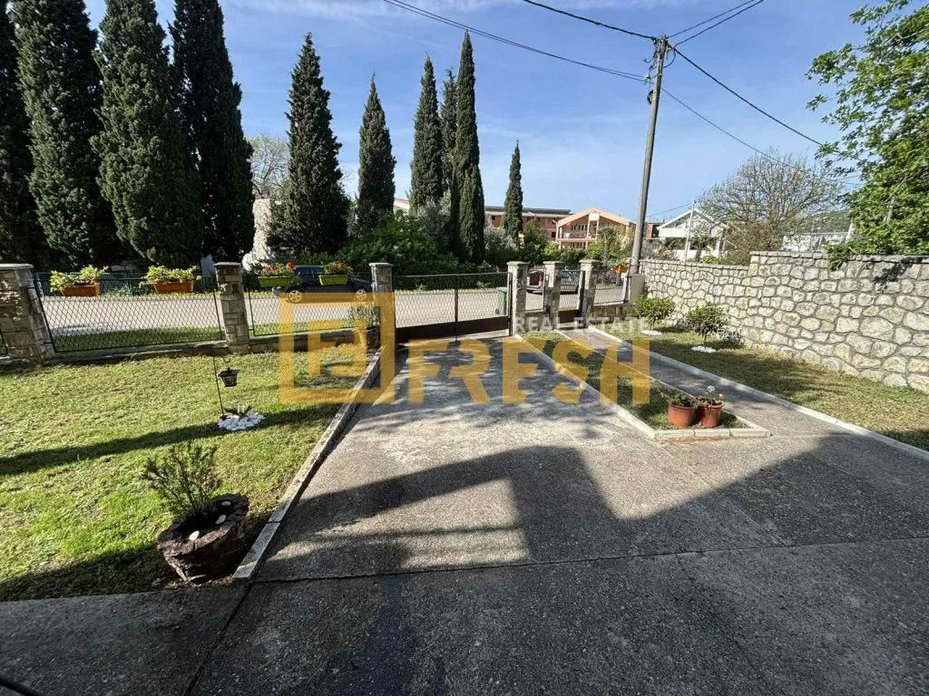 Sale, two bedroom apartment, 117m², Sutomore, Bar
