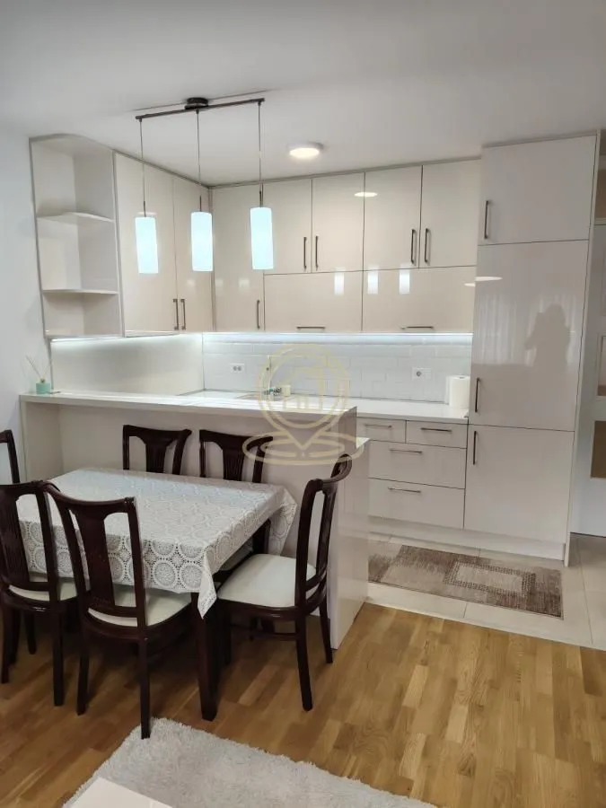 Izdavanje, trosoban stan, 65m², Stari Majur, Petrovaradin