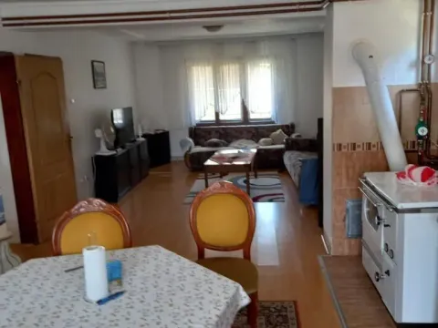 Prodaja, kuća, 220m², Bijelo Polje, Crna Gora - image 4