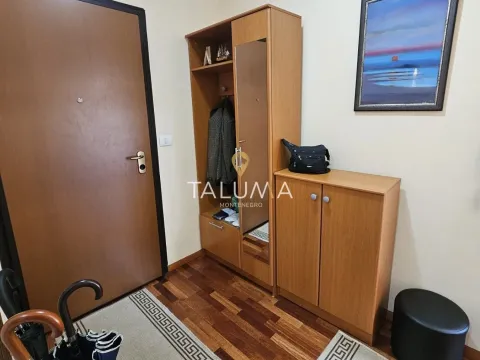 Izdavanje, dvosoban stan, 75m², City Kvart, Podgorica - image 12