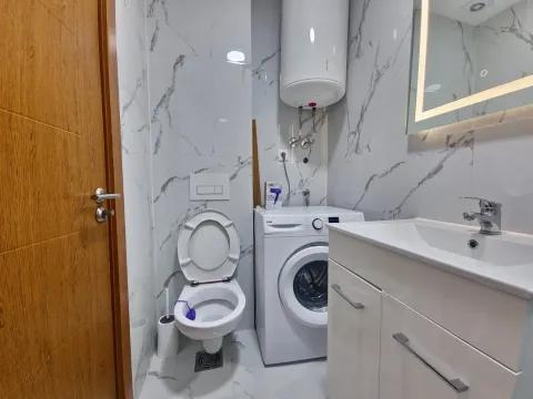 Sale, two bedroom apartment, 48m², Bečići, Budva - image 11