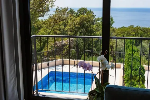Stan-na-dan, kuća, 223m², Reževići, Budva - image 17