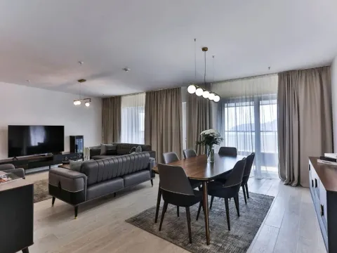 Izdavanje, trosoban stan, 190m², Budva, Crna Gora - image 6