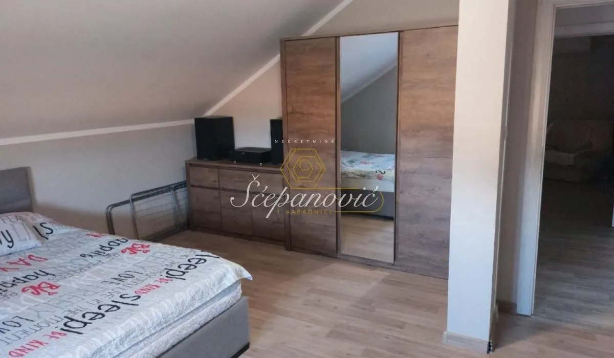 Prodaja, kuća, 155m², Futog, Novi Sad Sve Podlokacije
