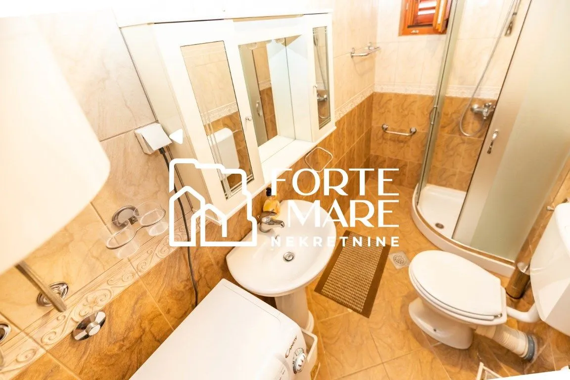 Prodaja, jednosoban stan, 40m², Baošići, Herceg Novi
