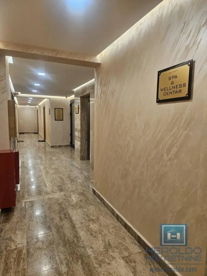 Prodaja, jednosoban stan, 46m², Centar, Zlatibor
