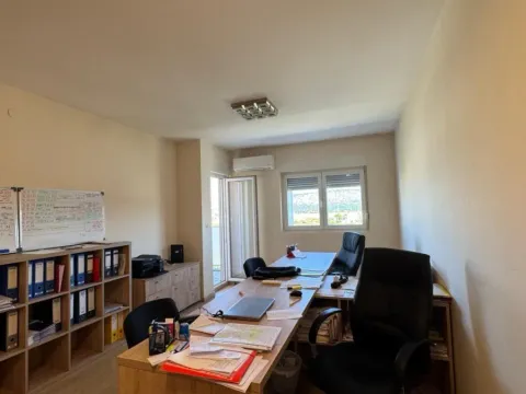 Prodaja, dvosoban stan, 68m², City Kvart, Podgorica - image 5