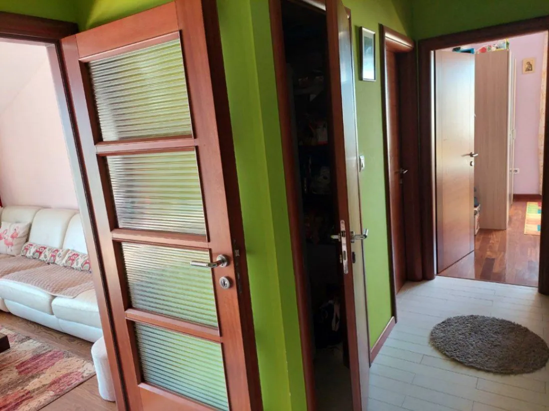 Prodaja, trosoban stan, 109m², Pod Goricom, Podgorica