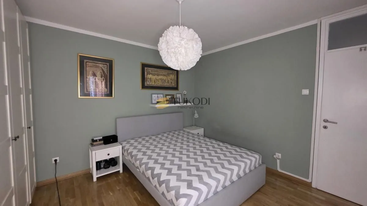 Prodaja, četvorosoban stan, 96m², Novo naselje, Novi Sad