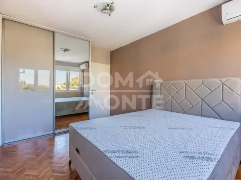 Sale, two bedroom apartment, 52m², Centar, Tivat - image 6