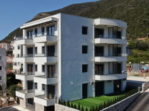 Sale, three bedroom apartment, 176m², Đenovići, Herceg Novi