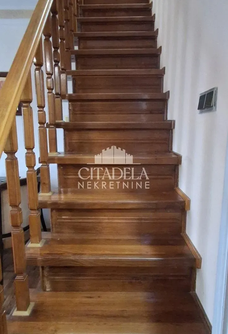 Sale, two bedroom apartment, 66m², Vračar Sve Podlokacije, Beograd