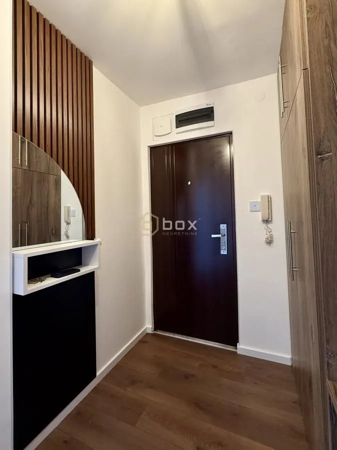 Prodaja, trosoban stan, 79m², Medijana, Niš