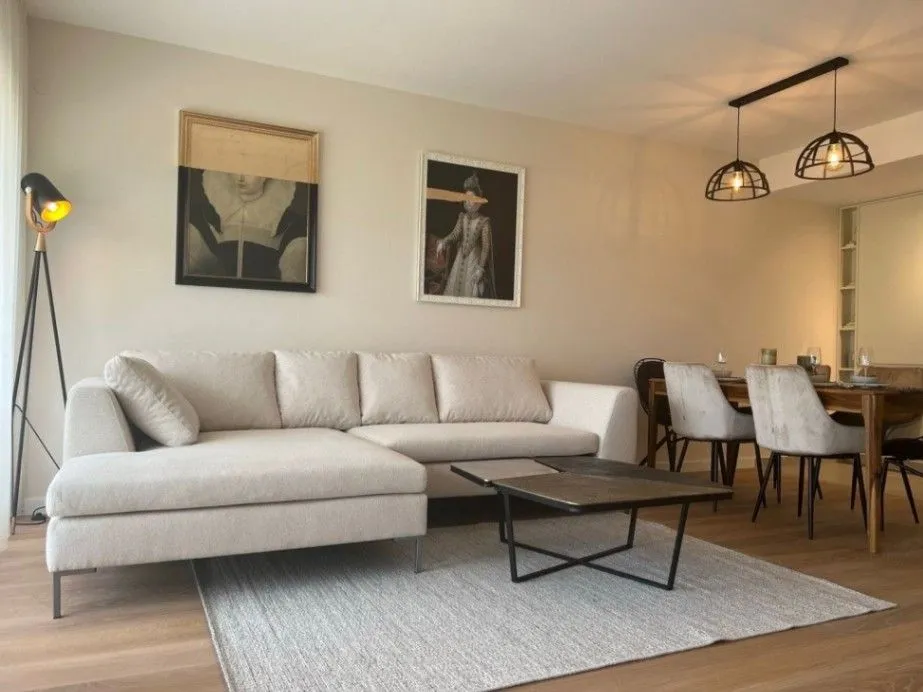 Izdavanje, jednosoban stan, 64m², Kotor, Crna Gora