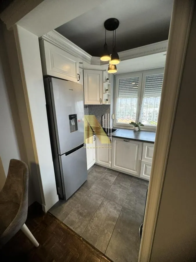 Prodaja, dvosoban stan, 60m², Adamovićevo Naselje, Novi Sad Sve Podlokacije