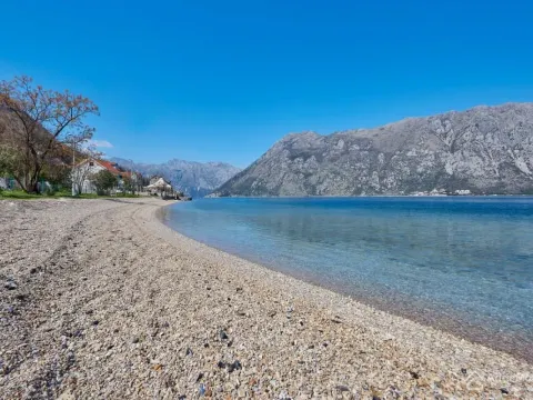Prodaja, dvosoban stan, 51m², Prčanj, Kotor - image 8