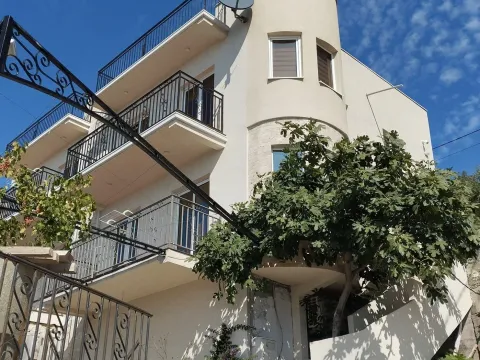 Prodaja, kuća, 200m², Bar, Crna Gora - image 4