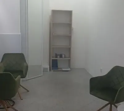 Izdavanje, poslovni prostor, 18m², Centar, Novi Sad - image 2