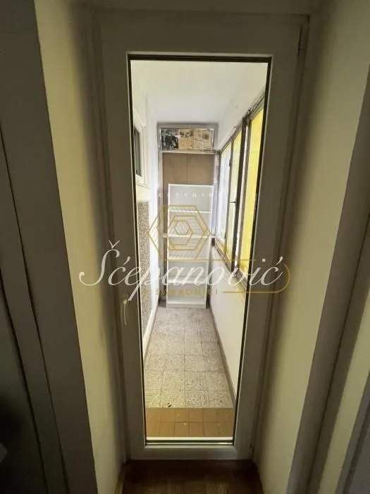 Prodaja, dvosoban stan, 61m², Bulevar Oslobodjenja, Novi Sad Sve Podlokacije