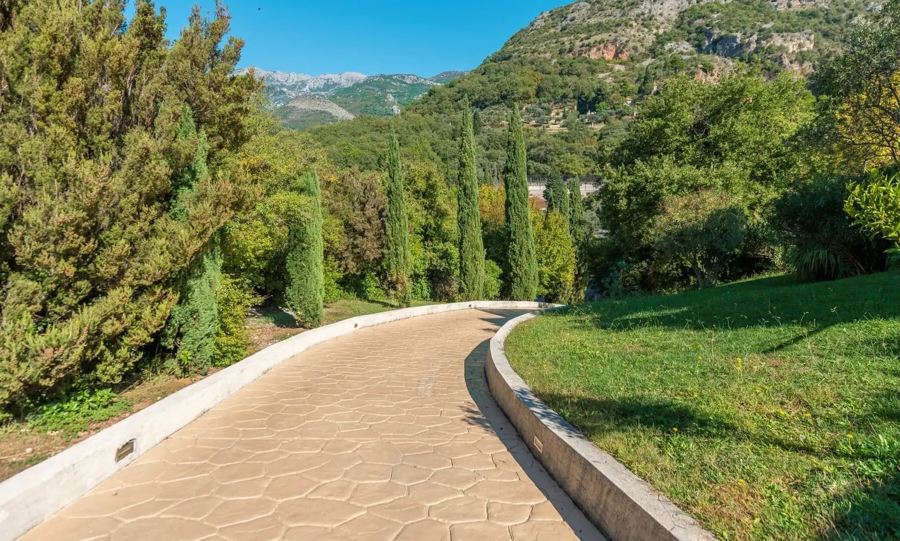 Sale, house, 485m², Sveti Stefan, Budva