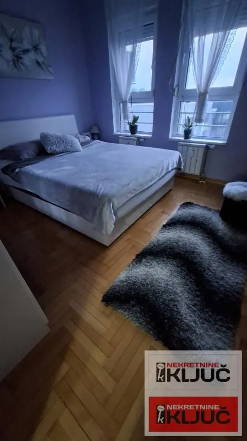 Prodaja, trosoban stan, 98m², Novo naselje, Novi Sad