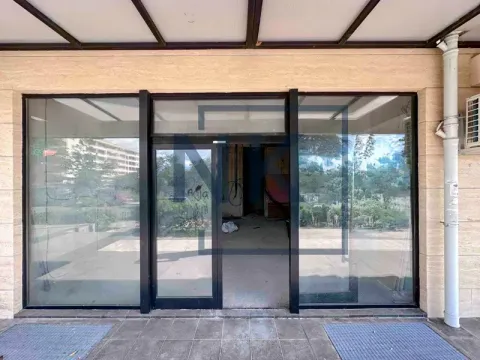 Rent, office space, 95m², City Kvart, Podgorica