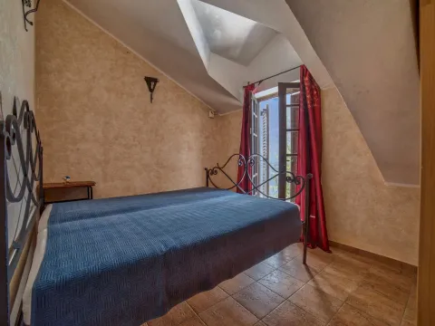 Rent, house, 278m², Stoliv, Kotor - image 17