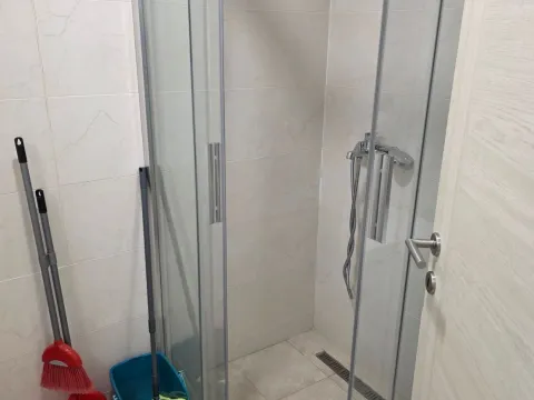 Rent, one bedroom apartment, 45m², Budva, Crna Gora - image 6