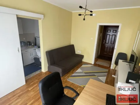 Rent, one bedroom apartment, 30m², Telep, Novi Sad Sve Podlokacije - image 4