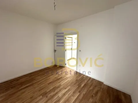 Sale, three bedroom apartment, 50m², Đeram Pijaca, Beograd - image 4