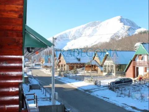 Prodaja, kuća, 330m², Žabljak, Crna Gora - image 2