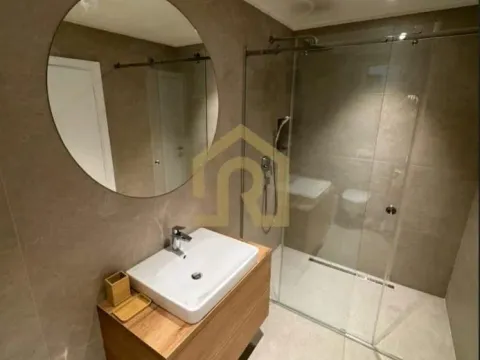 Izdavanje, četvorosoban stan, 90m², Vračar Sve Podlokacije, Beograd - image 13