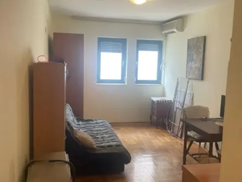 Izdavanje, garsonjera, 21m², Obala Morače, Podgorica - image 4