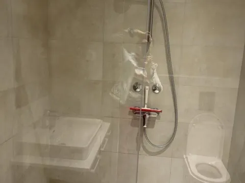 Izdavanje, trosoban stan, 92m², Savski Venac, Beograd - image 13